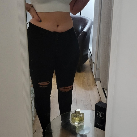 Skinny Jean - Picture 2 of 2